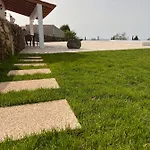 Nocashouse Lousa Semesterbostad *