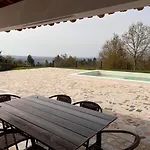 Nocashouse Lousa Дом отдыха