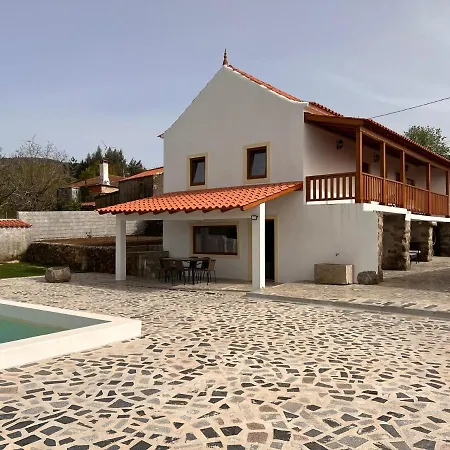 Nocashouse Lousa Vakantiehuis *