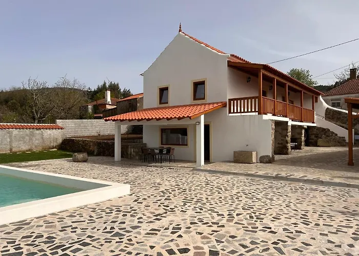 Nocashouse Lousa Semesterbostad *