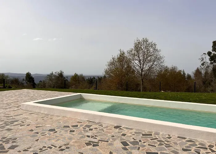 Semesterbostad Nocashouse Lousa