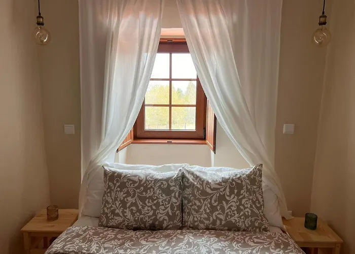 Semesterbostad Nocashouse Lousa *